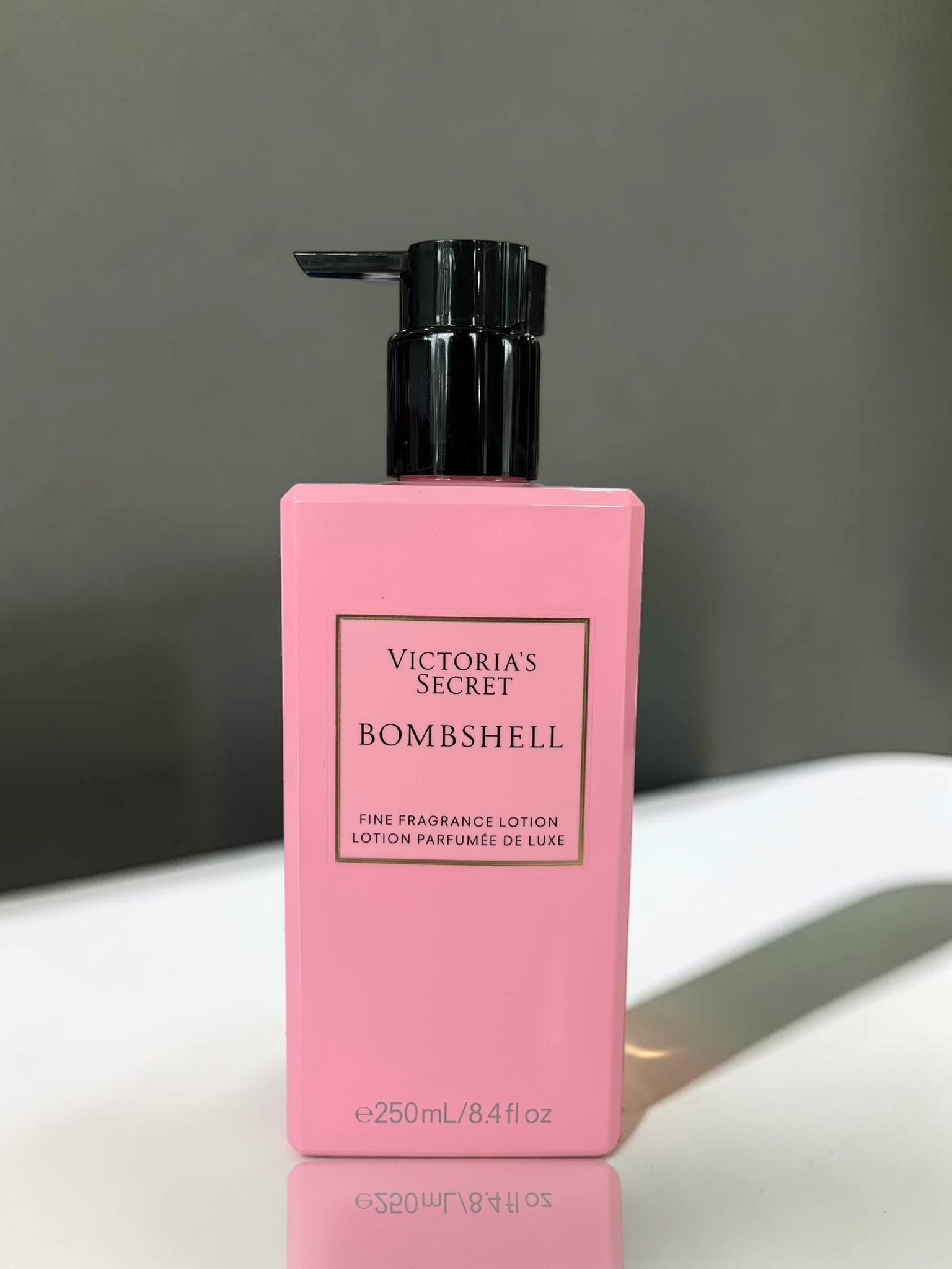 Victoria's Secret Bombshell Fine Fragrance Lotion 250mL (8.4 fl oz)