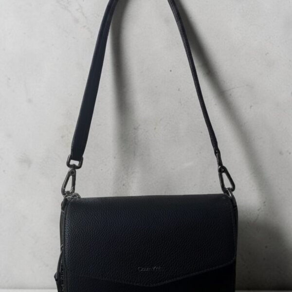 Calvin Klein Shoulder Bag Flap Leather Black
