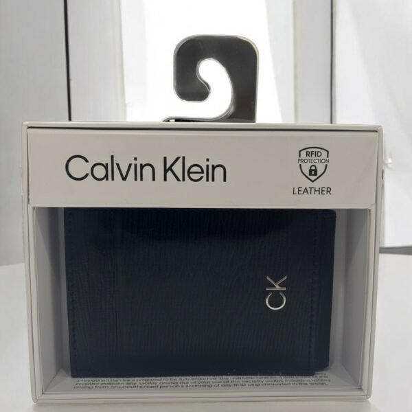 Calvin Klein Men's Leather Slim Minimalist Wallet / Card Wallet