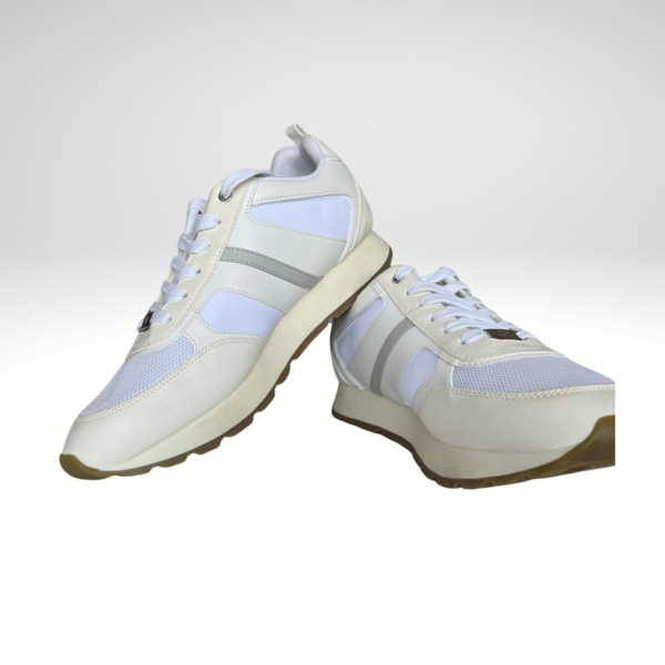 Calvin Klein Women's Sneakers White and Beige