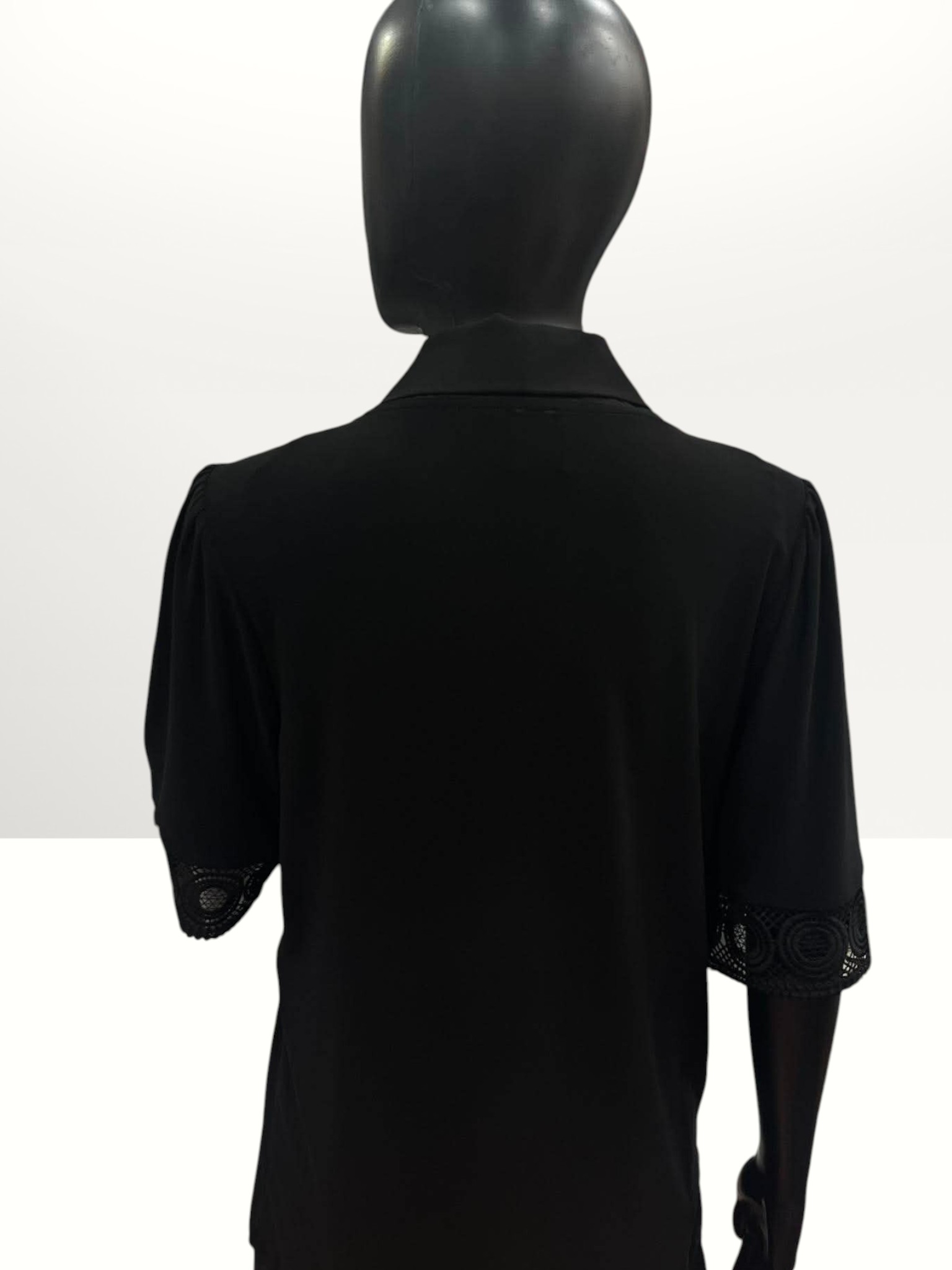 Anne Klein Ladies Top Black Medium Item #2094 - Image 2