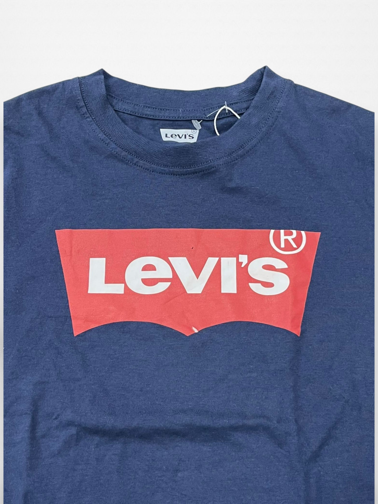 Levi's Classic Batwing Graphic Tee Youth-sized Item #2036
