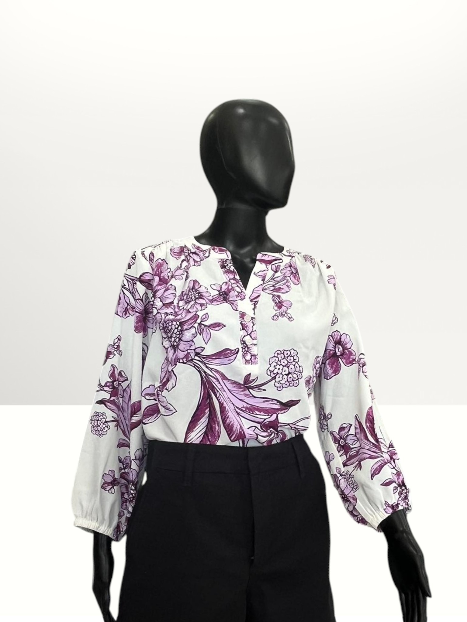 Rafaella Womens Blouse Star White Floral Medium Item #2089 - Image 3