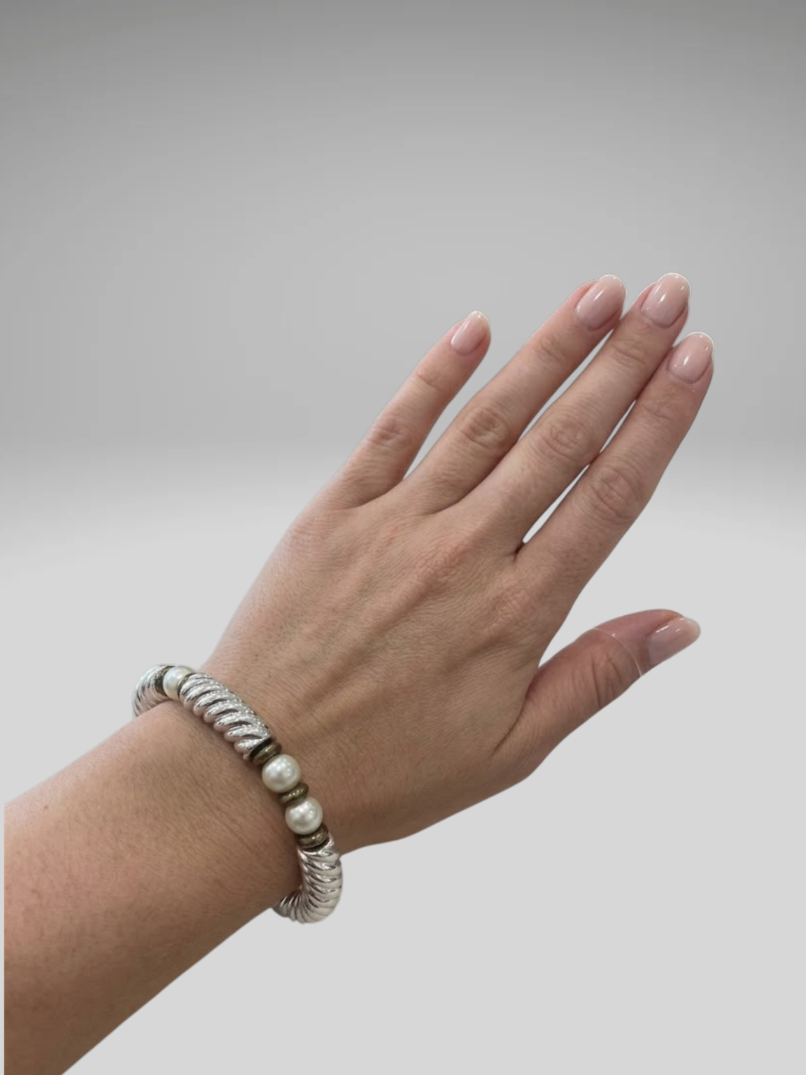 Carol for Evagrhm Bracelet Cream Gold Item #5058 - Image 2