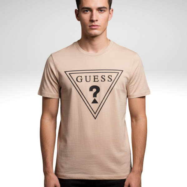 Guess LA Jarold Triangle Crew T-shirt Dulce Cream Small Item #2055