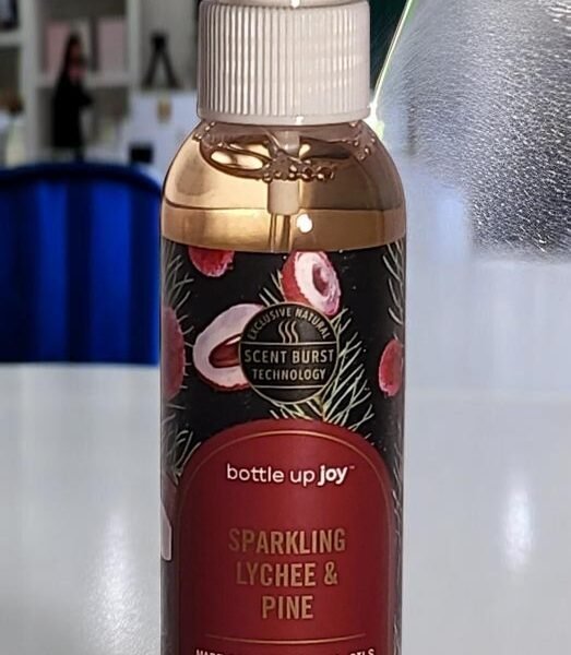 BOTTLE UP JOY SPARKLING LYCHEE AND  PINE CONCENTRATED ROOM MIST